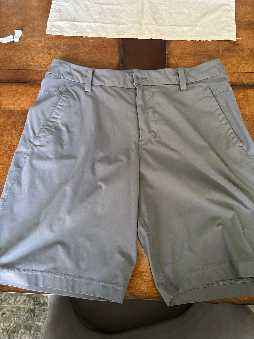 Men’s Grey Lululemon Commission Shorts